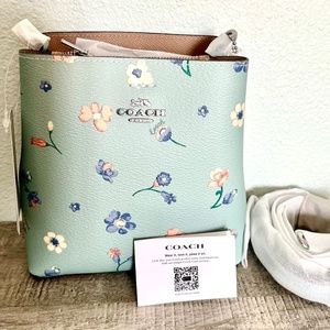 Brand New Coach Mini Town Bucket Bag With Mystical Floral Print